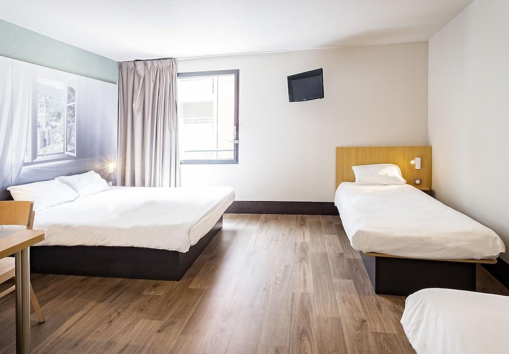 B&B Hotel Paris Le Bourget Esterno foto