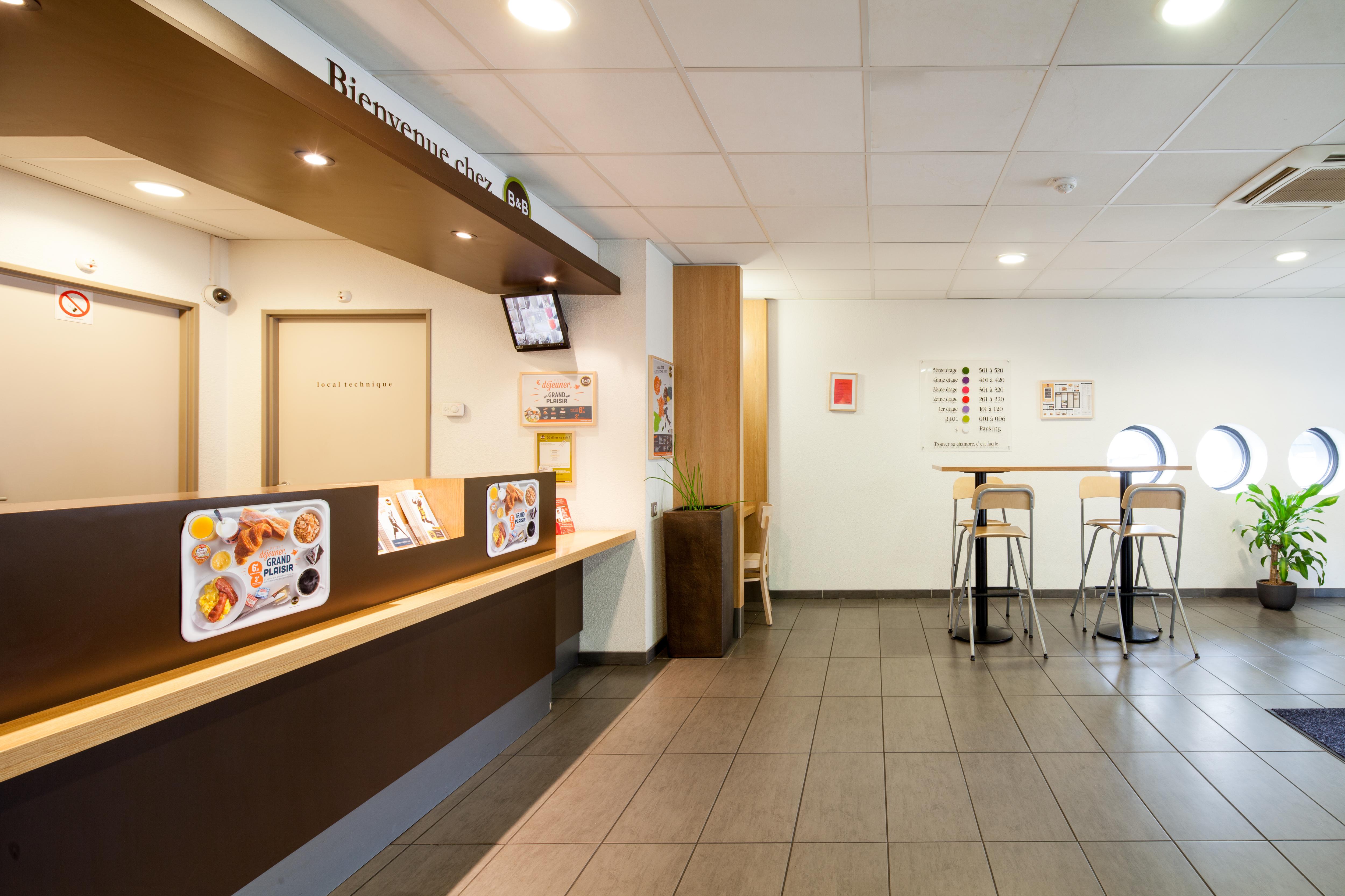 B&B Hotel Paris Le Bourget Esterno foto