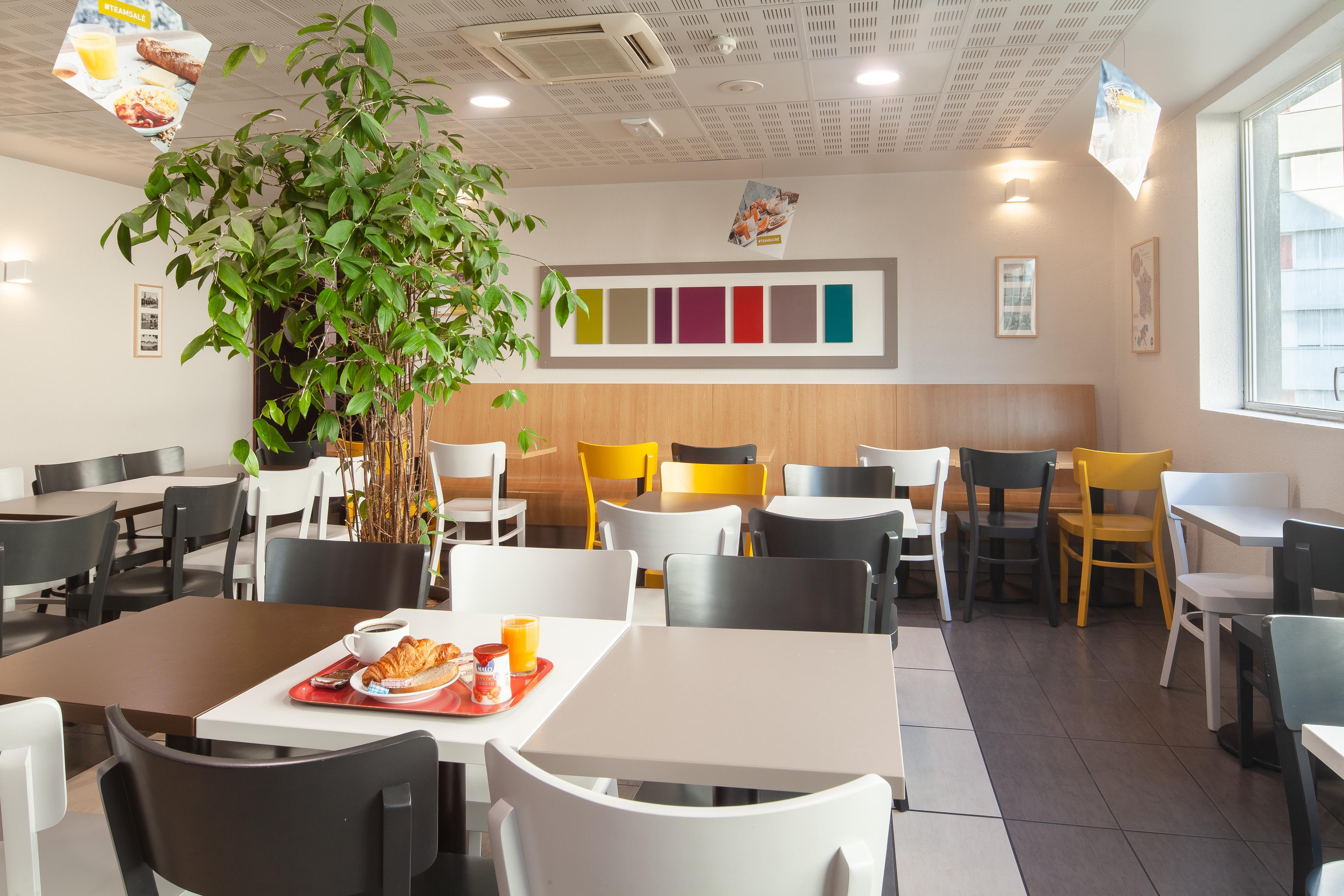 B&B Hotel Paris Le Bourget Esterno foto
