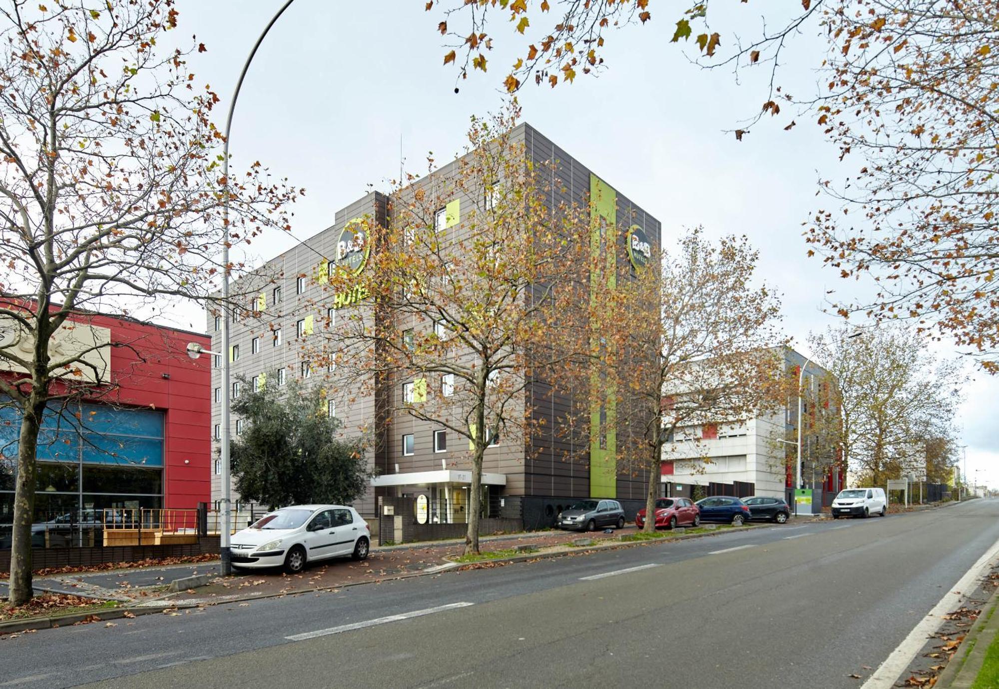 B&B Hotel Paris Le Bourget Esterno foto