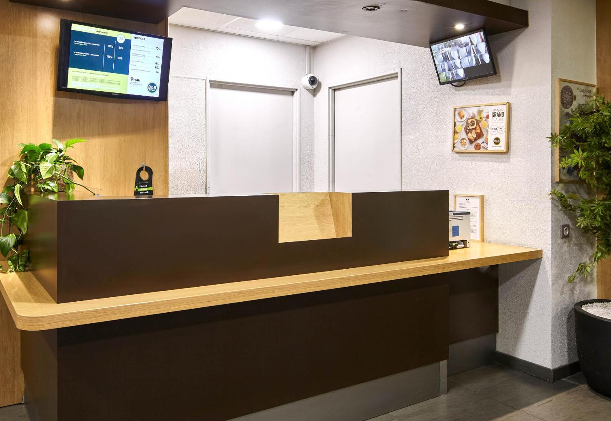 B&B Hotel Paris Le Bourget Esterno foto