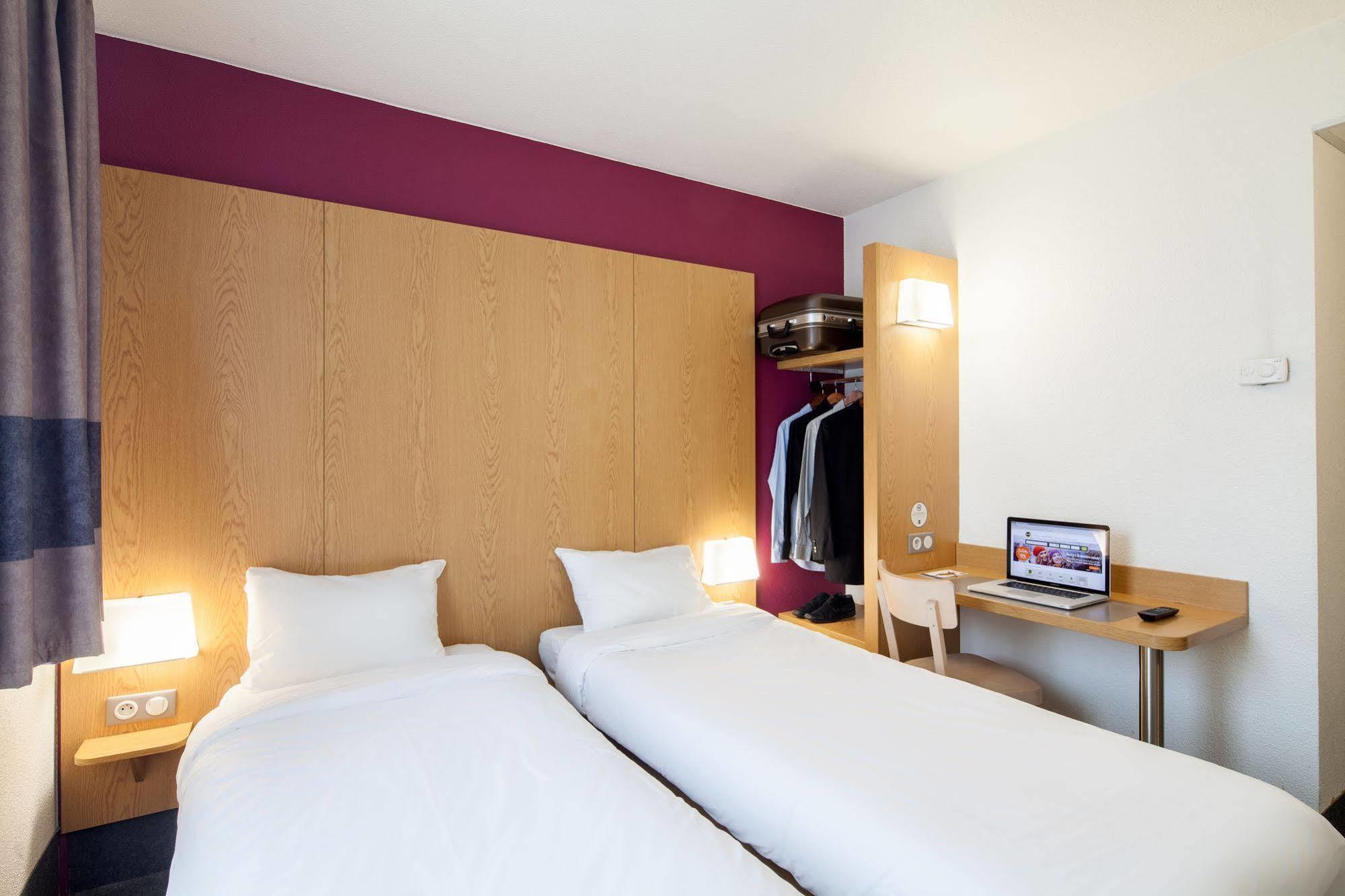 B&B Hotel Paris Le Bourget Esterno foto