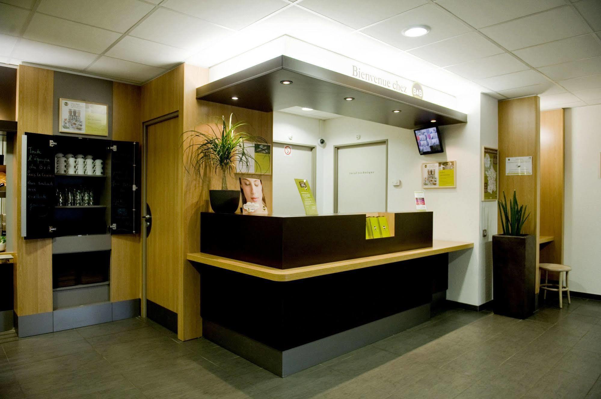 B&B Hotel Paris Le Bourget Esterno foto